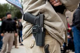 Someone carrying a Glock G17