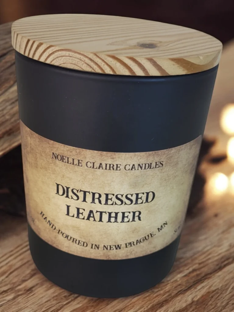 Noelle Claire – Distressed Leather candle product image