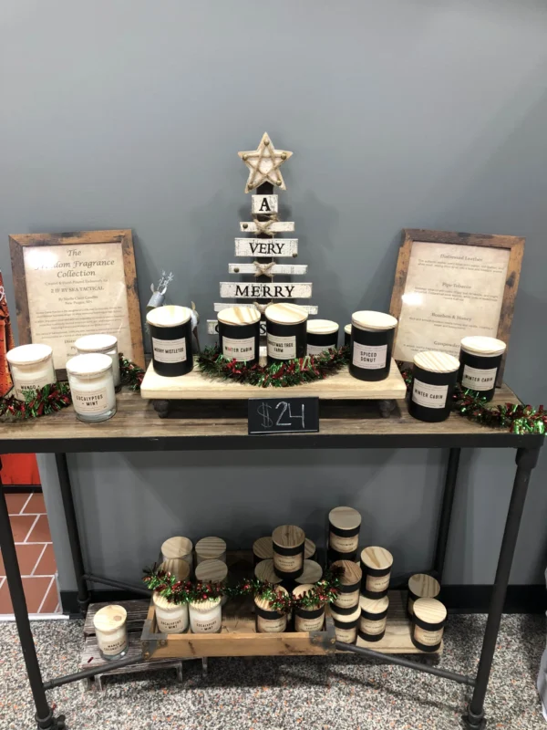 Noelle Claire candle gallery image