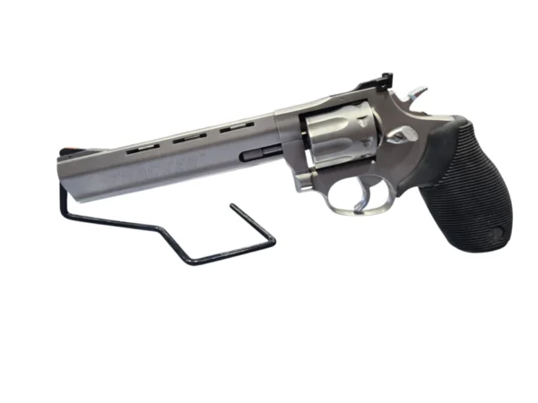 Taurus Tracker .22lr Left